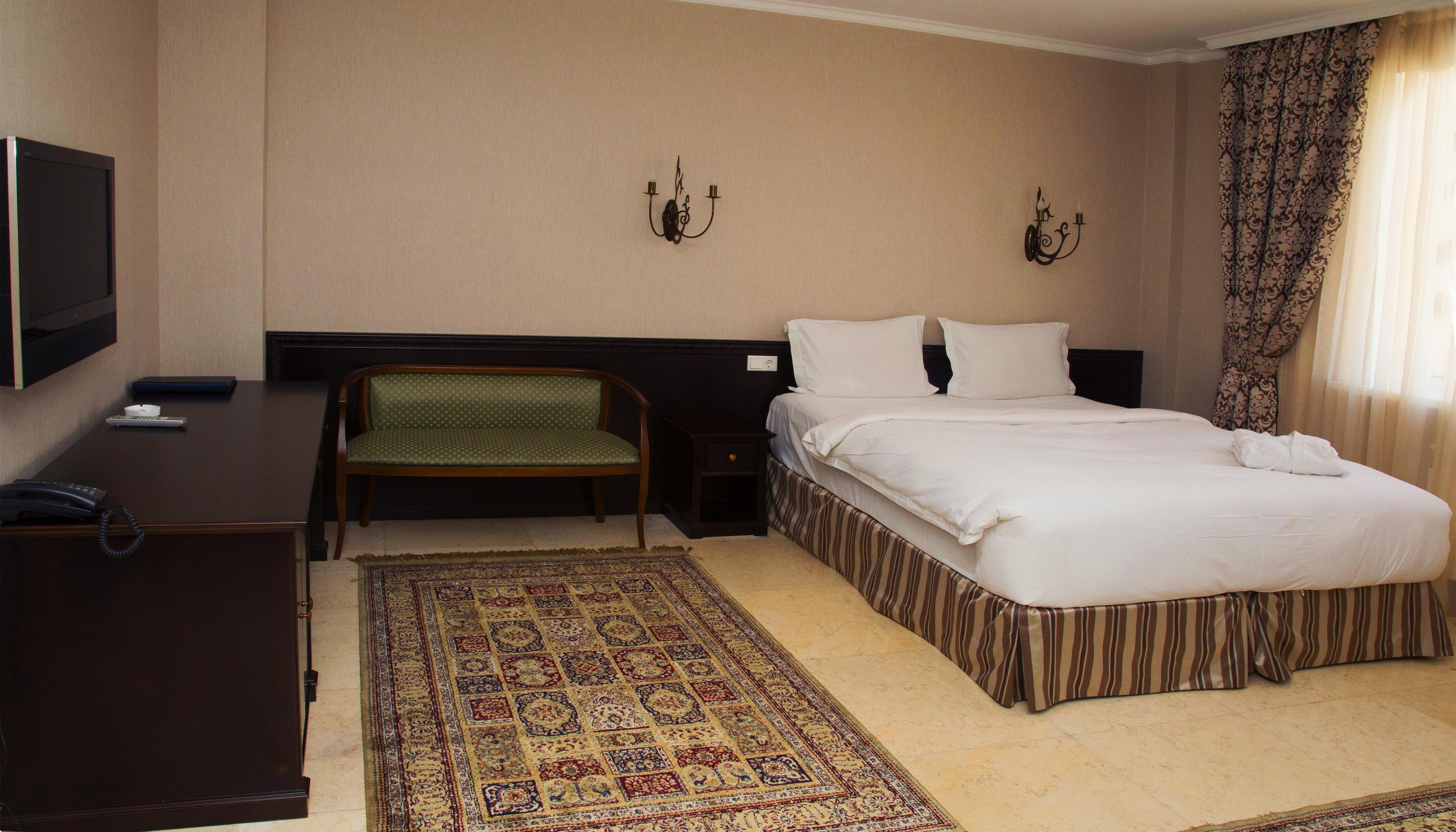 Royal Petrol Hotel Almaty Exterior photo